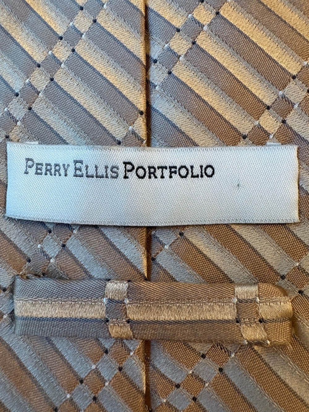 Perry Ellis Portfolio Silk Blend Men's Tie - Tan / Gold Geometric